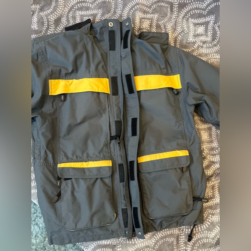 Men’s Predator Wear Vintage Snowboard/Ski Jacket Size M. EUC - Picture 2 of 9